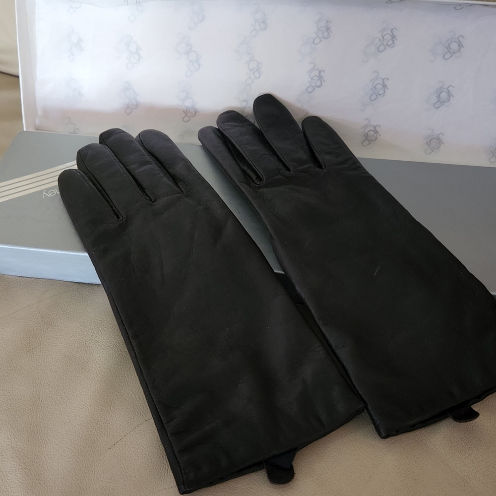 Leather Gloves